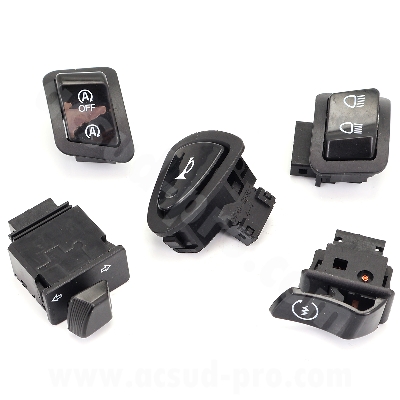 KIT COMMODO / COMMUTATEUR DROIT ET GAUCHE  MAXISCOOTER ADAPT. HONDA SH MODE 125 2022
