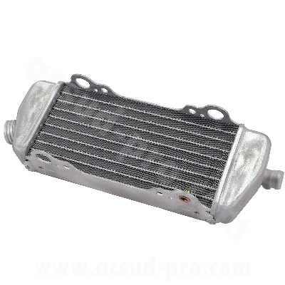 RADIADOR TNT ORIGINAL ADAPT RIEJU MRT / MRT PRO  E4 / E5 (OEM 0/000.580.5105)          